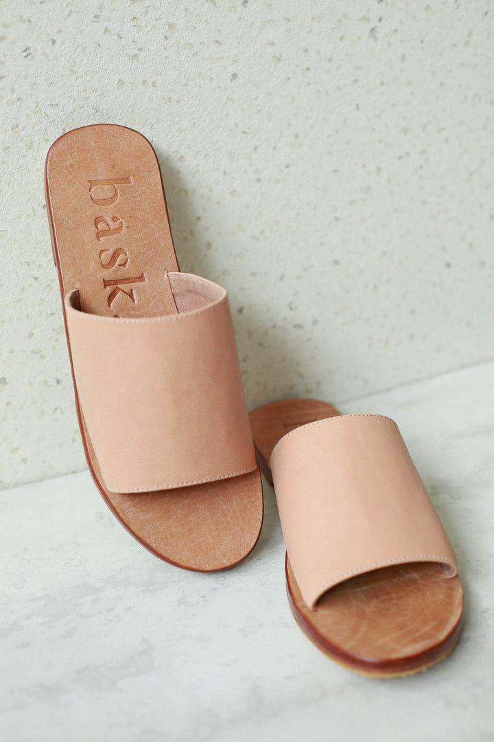 VENUS SLIDE SANDAL